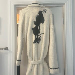 Sold out Brand New Barefoot Dreams Minnie Mouse bathrobe
